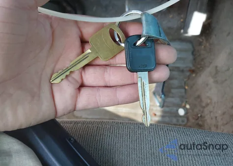 1997 Ford F-150 Standard/Xl/Xlt z USA, uszkodzony, nr VIN 1FTDF172XVNA46037